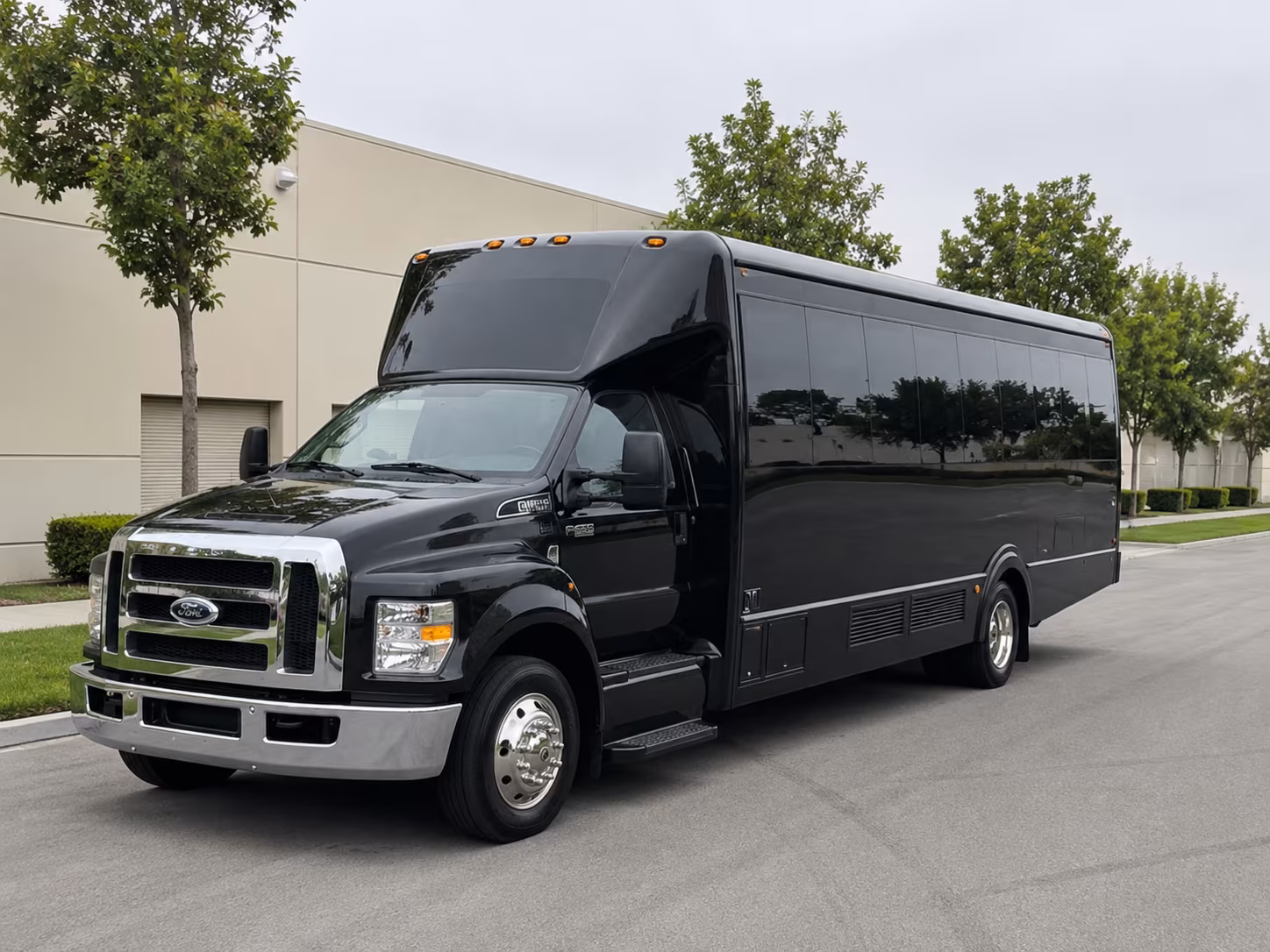 Lancaster Birthday, Sweet 16, & Quinceañera Transportation group transportation