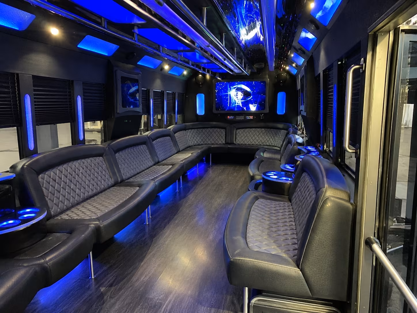 Lancaster Winery Tour & Pub Crawl Transportation party bus exterior