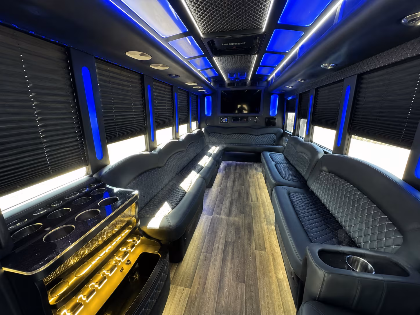 Palmdale Homecoming & Prom Party Bus Rentals